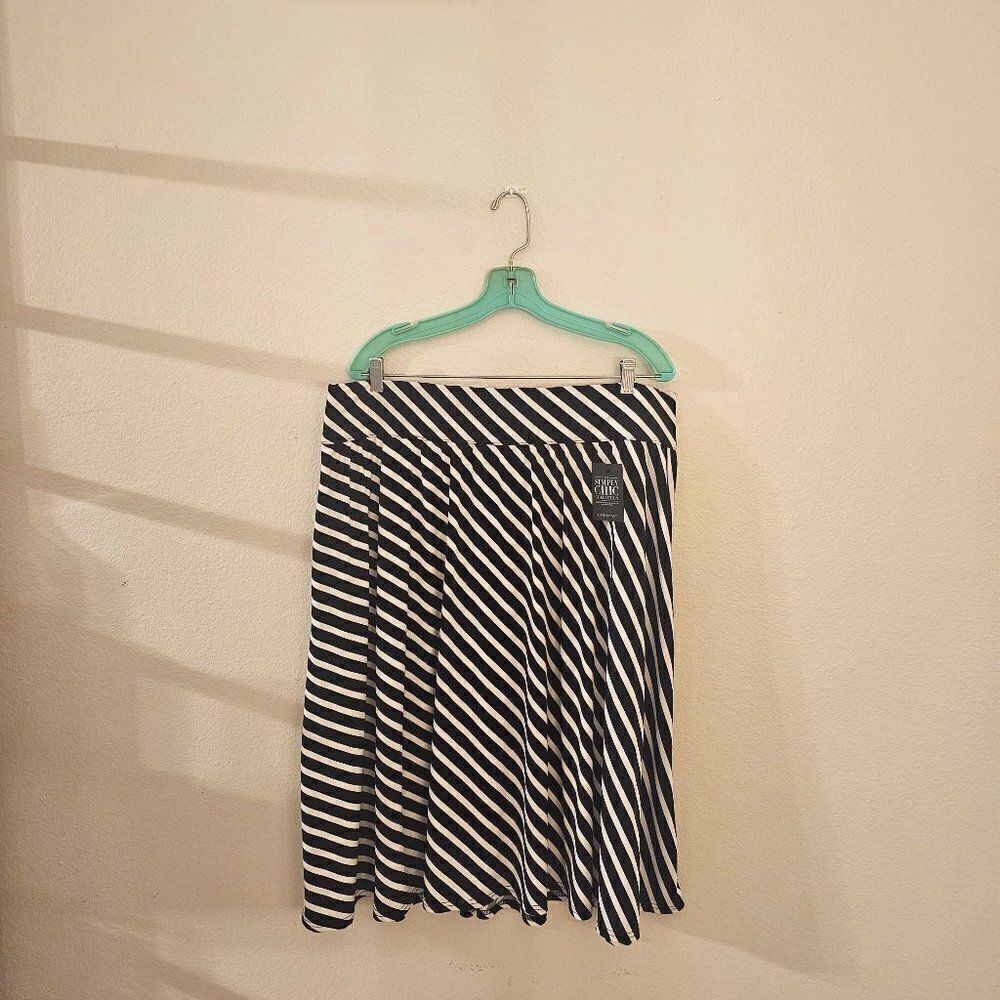 NWT Lane Bryant Simply Chic Collection Lined Flowy Skirt Sz 18-20